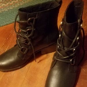 Sorel Cate Lace Booties